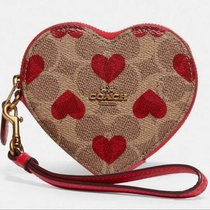BRAND NEW W/ TAGS COACH HEART COIN POUCH